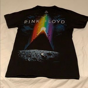 Pink Floyd Tee shirt in very good condition.